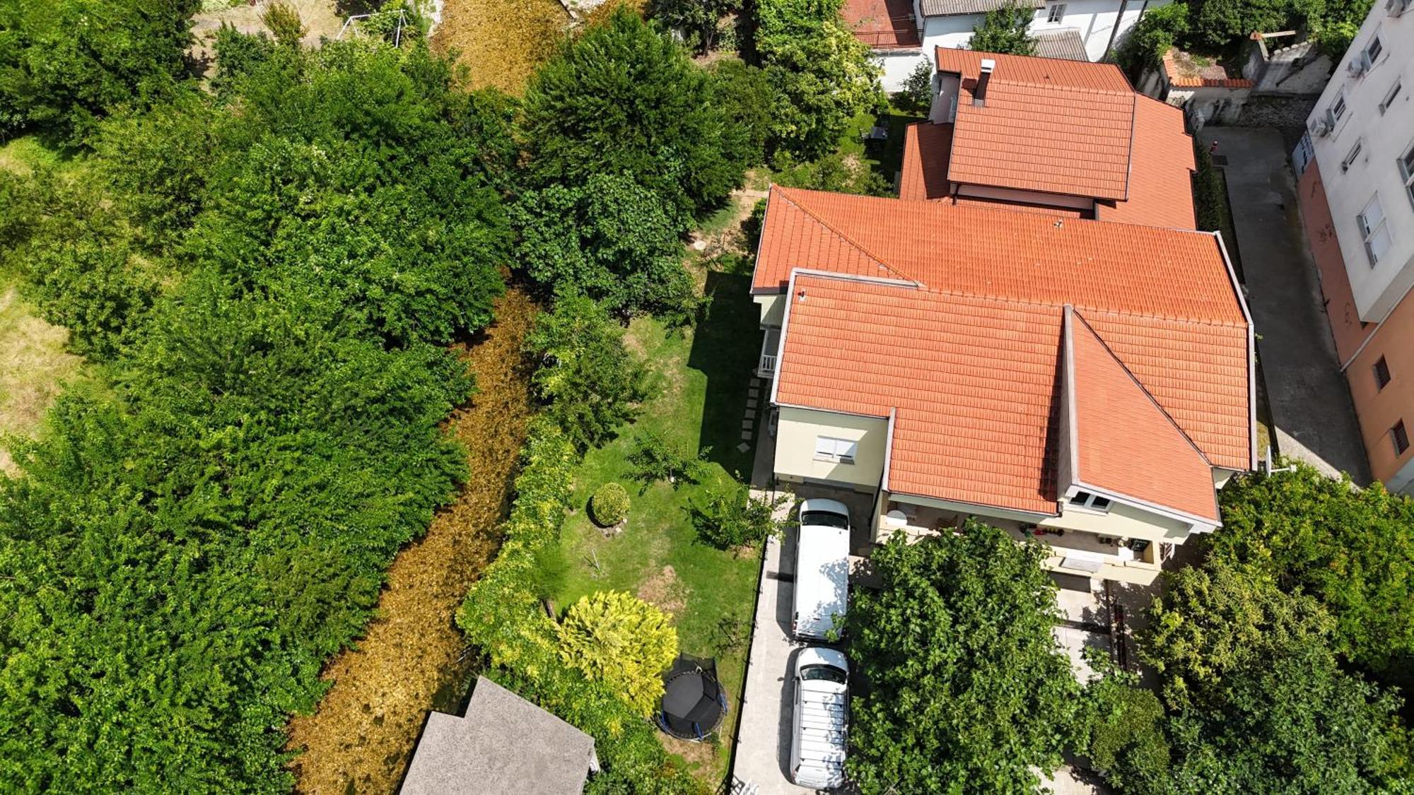 Villa Tamara With Garden And River View - Free Private Parking - Garage Mostar Exterior photo